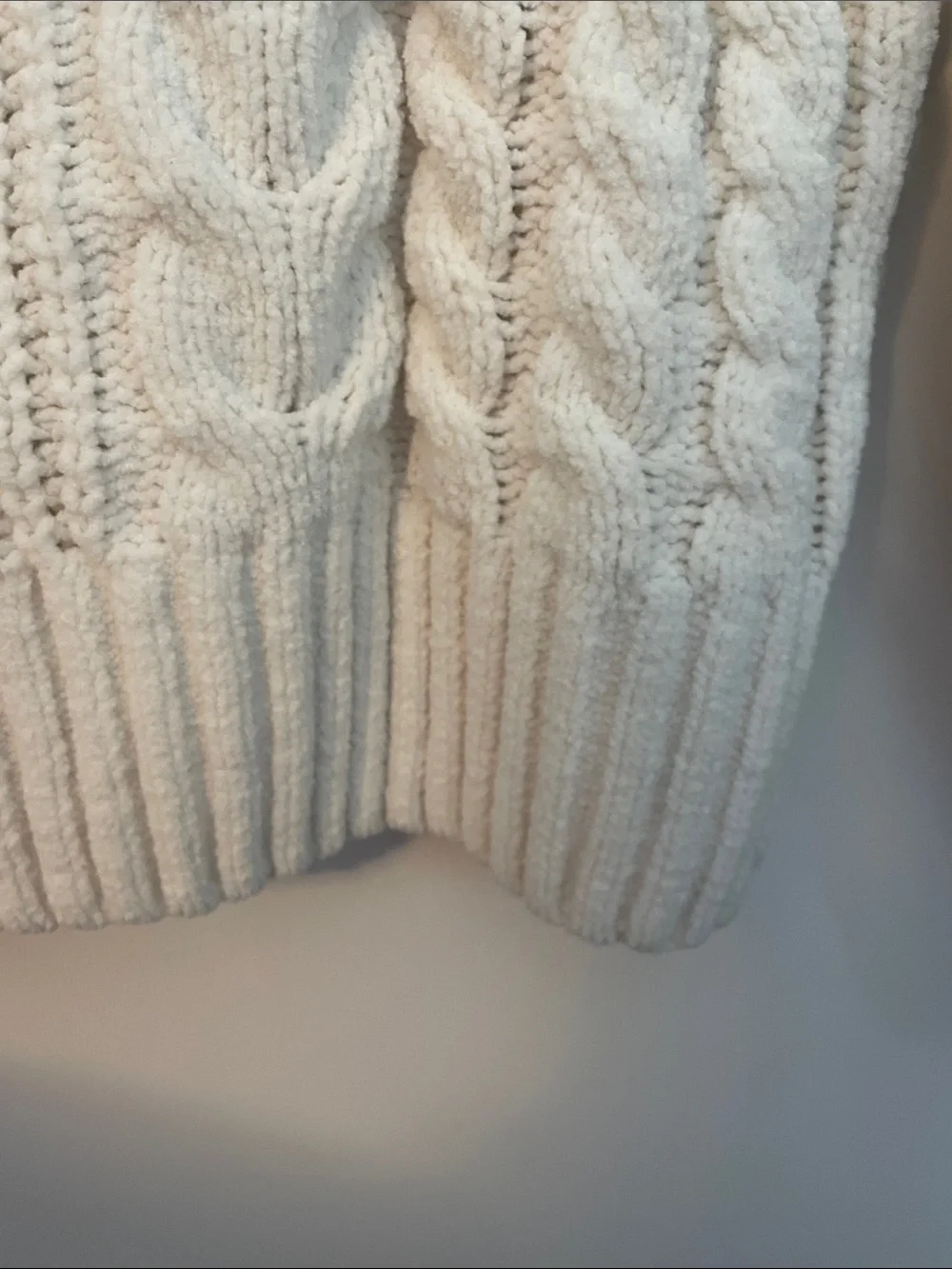 SO Cable Knit Sweater Off White Semi Cropped Size XS
